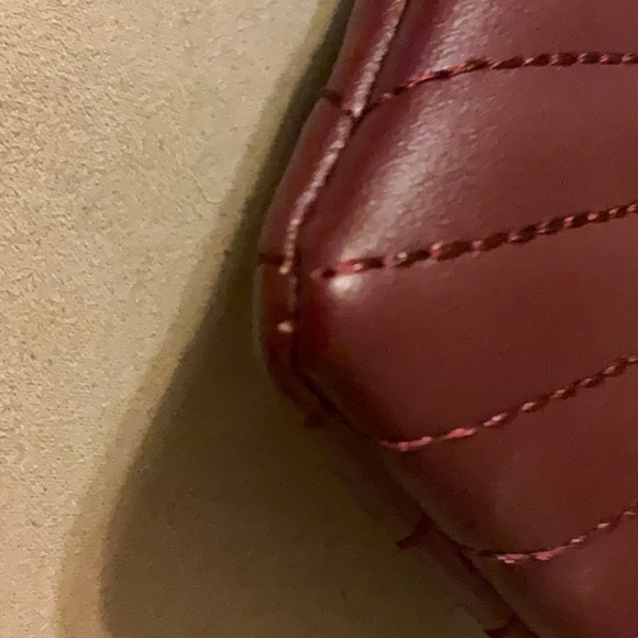 NWT Sam Edelman zip coin purse pouch with key ring, color: wine/burgundy chevron - Picture 6 of 7